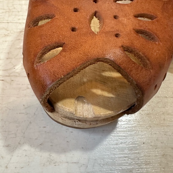 Swedish Hasbeens. Size 38. VGUC. - Picture 2 of 4